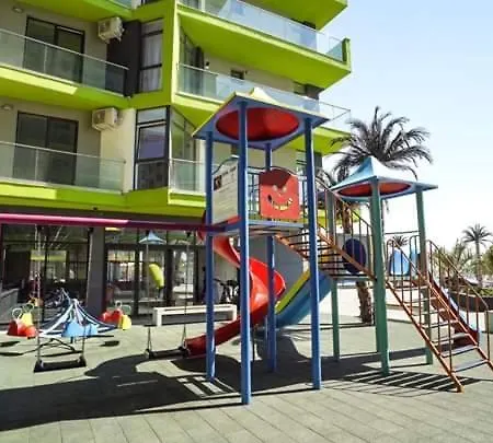 Criss Holiday Apataments Alezzi Mamaia Nord * Năvodari